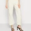 Even&Odd Cargo Trousers - Off-White -FOREVER 21 8e1f30fc68244786a19157e3b0cede40