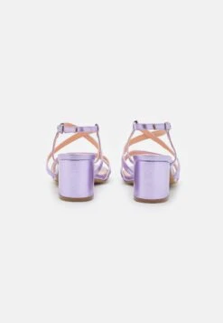 Wide Fit - Sandals - Lilac -FOREVER 21 8ed5d70b0e49490a8e473fd69aab7ad9