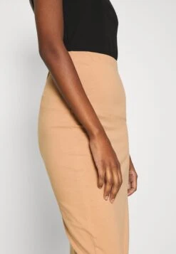 Even&Odd 2 Pack - Pencil Skirt - Black/Camel -FOREVER 21 8f37ed70ec5f4c7b812770004e49fb93