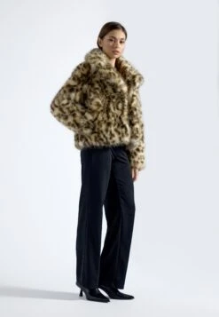 Even&Odd Winter Jacket - Light Brown -FOREVER 21 8f3fb6b1c95b458da723bf259e08d5b0