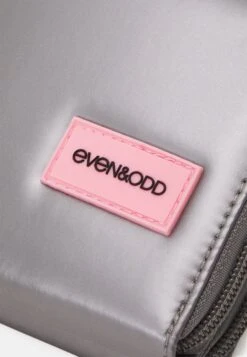 Even&Odd Phone Case - Grey 9 Even&Odd Phone Case - Grey -FOREVER 21 922de7fc0d3d4024b576820afec2ee41