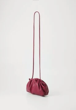 Even&Odd Cross Body Bag - Dark Red -FOREVER 21 951e7c6b2af34984a6f080106fb9be94