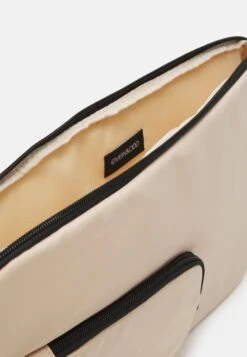 Even&Odd Laptop Bag - Beige -FOREVER 21 99e7812f7fe340b2951b13302b352c5c