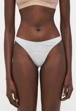 Even&Odd 5 PACK - Thong - Pink/grey/white 16 Even&Odd 5 PACK - Thong - Pink/grey/white -FOREVER 21 9bd83ec1b5b44b6aa3a83cf237d76a66