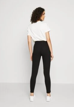 Even&Odd Zip Punto Leggings - Leggings - Trousers - Black -FOREVER 21 9e51fb8d360943f3af898b28c34c2932