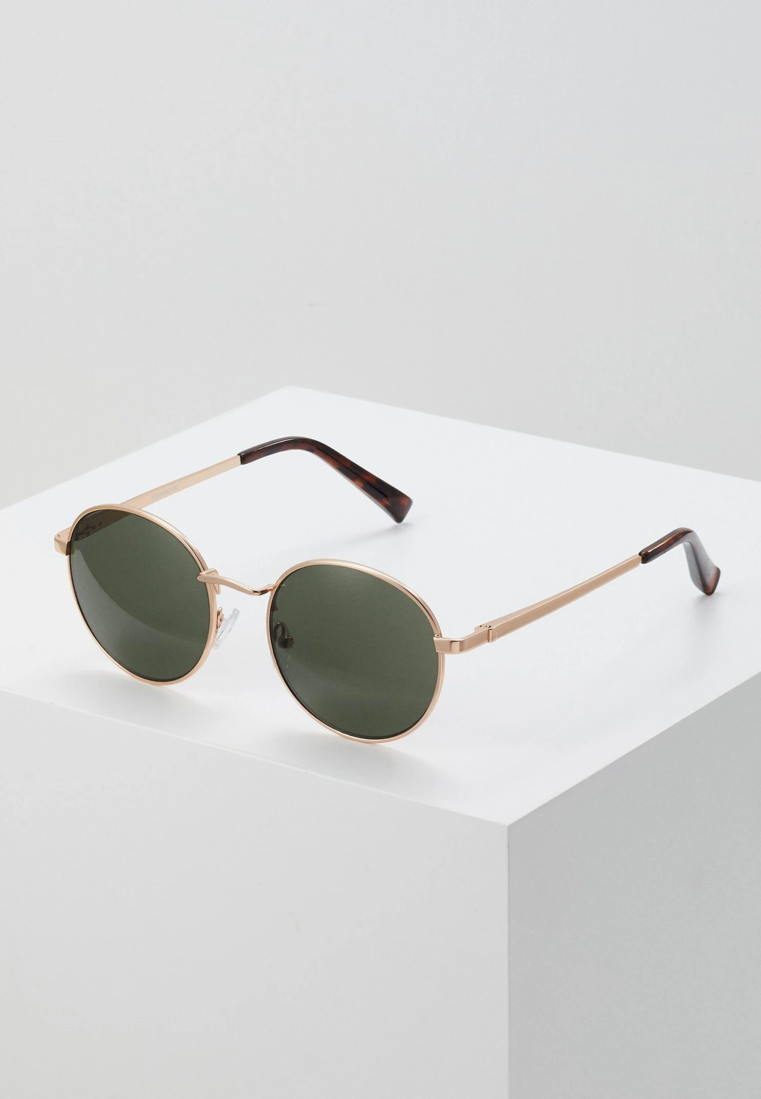Even&Odd Sunglasses - Green 3 Even&Odd Sunglasses - Green