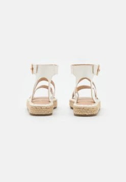Platform Sandals - White -FOREVER 21 a95f9a4e1f624ad6a52b6e5f58d2044d