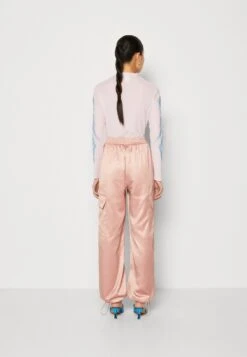 Even&Odd Cargo Trousers - Pink -FOREVER 21 a9c42f56969e42a8839b0e3f039de924