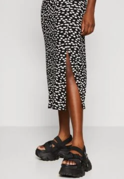 Even&Odd Pencil Skirt - Pencil Skirt -FOREVER 21 a9dad594b1794559bb7600eda97cb8ce