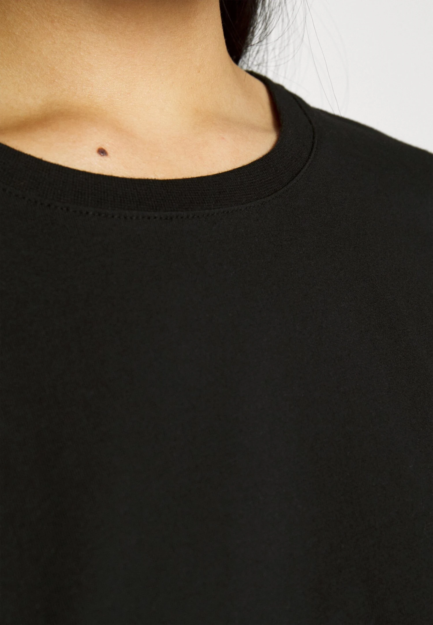 Even&Odd 2 Pack - Basic T-Shirt - Black/White 11 Even&Odd 2 Pack - Basic T-Shirt - Black/White - Image 9