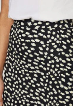 Midi Straight High Skirt - Pencil Skirt -FOREVER 21 b8f9cdd46d844a5980a60f4234088e88