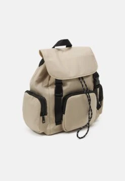Even&Odd Rucksack - Beige -FOREVER 21 c0d1f4e8174a4126be9970501010df53