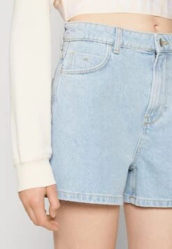 Even&Odd Denim Shorts - Denim Shorts 13 Even&Odd Denim Shorts - Denim Shorts -FOREVER 21 c16579c7d7f147bd8c7794595e11940a