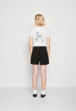 Even&Odd Denim Shorts - Black Denim -FOREVER 21 c5673c5f1fae4473844e5e216ec4657e