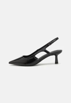 Classic Heels - Offwhite -FOREVER 21 c9024b0bed7043bc8936000669aa94f4 1