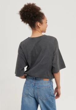 Even&Odd Print T-Shirt - Black -FOREVER 21 c989b39598fc4f0bbf44019972191a89