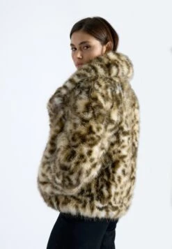 Even&Odd Winter Jacket - Light Brown -FOREVER 21 ca3b4463579947c9962d4e6071657ce6