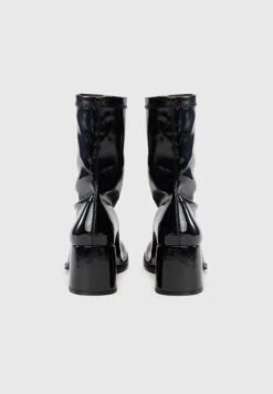 High Heeled Boots - Black -FOREVER 21 d3b0f8ebc0ae4377ac17b18ab612d87f