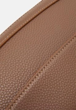 Even&Odd Handbag - Brown 10 Even&Odd Handbag - Brown -FOREVER 21 d421efdb49b54033845cd3f20a9bf068