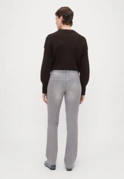 Straight Leg Jeans - Grey Denim -FOREVER 21 d566dac826f34abea8f1bc2f60e44245