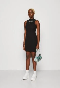 Even&Odd Shift Dress - Black -FOREVER 21 d7223e3398f149b0a47c9813998f0aba