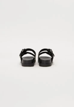 Even&Odd Mules - White/black -FOREVER 21 db23b27ea34749419b47c851e261c85e