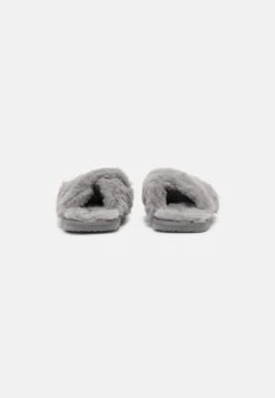 Even&Odd Slippers - Grey -FOREVER 21 e0af308b8d62426c8d35e90f41bad639