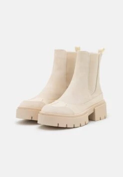 Even&Odd Winter Boot - Platform Ankle Boots - Off-White -FOREVER 21 e20c865ab6ce4c71b532be040cd13147