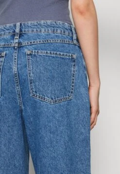 Even&Odd Straight Leg Jeans - Light Blue Denim -FOREVER 21 e245bcc2dfd948509a19b8e95b90e2f0