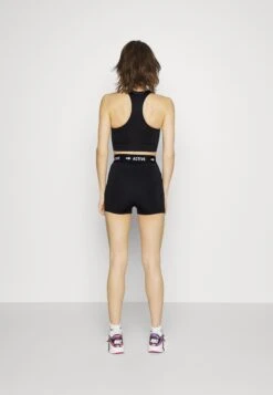Sports Shorts - Black -FOREVER 21 e6a6d0dbe22647aa97316add8e1e02eb