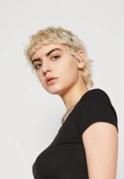 Even&Odd 2 Pack - Basic T-Shirt - Black/Grey -FOREVER 21 ec99853753b544b49bff72c681e639da