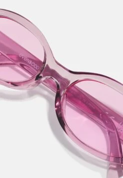 Even&Odd Sunglasses - Lilac 7 Even&Odd Sunglasses - Lilac -FOREVER 21 ed50b54797ad486ab580bafc1cac3c9a