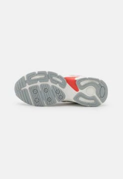 Even&Odd Trainers - Silver 12 Even&Odd Trainers - Silver -FOREVER 21 ed6fc0e4baff4cf3805f96d241bf1f16