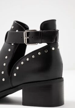 Even&Odd Ankle Boots - Black -FOREVER 21 f9214b205b544524a0071b5796f93664