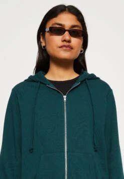 Even&Odd Zip-Up Sweatshirt - Evergreen -FOREVER 21 fe0b873164fd4a6cb544a8db784582b0