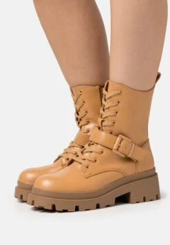 Lace-Up Ankle Boots - Lace-Up Ankle Boots